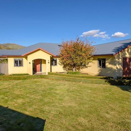 Kawarau Bay View - Cromwell Holiday Home Exterior photo